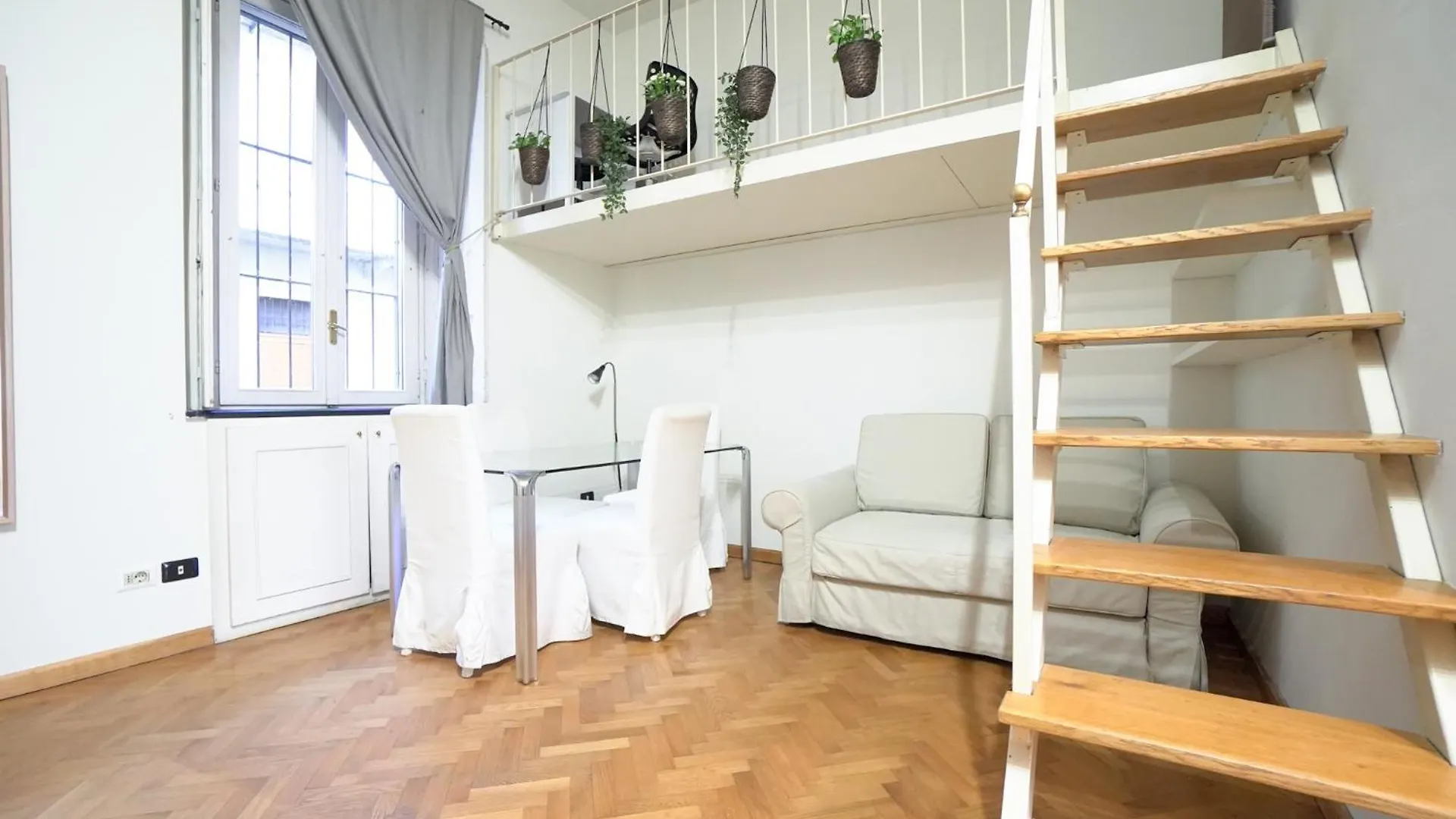 Ferienwohnung Garibaldi Livings Beautiful Nest In The Center Of Milano